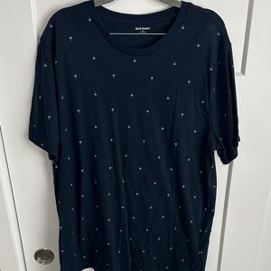 Old Navy Men's Navy Tee with Subtle Pattern